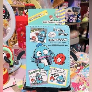 Hangyodon passport holder